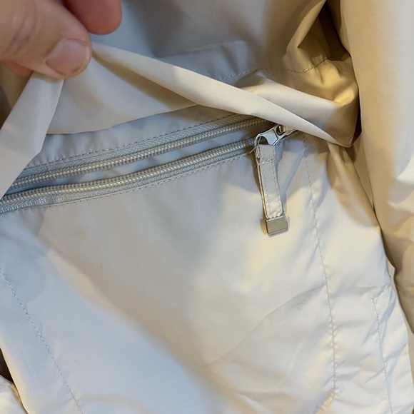 Larry Levine Lightweight Jacket with Hood - Picture 7 of 11